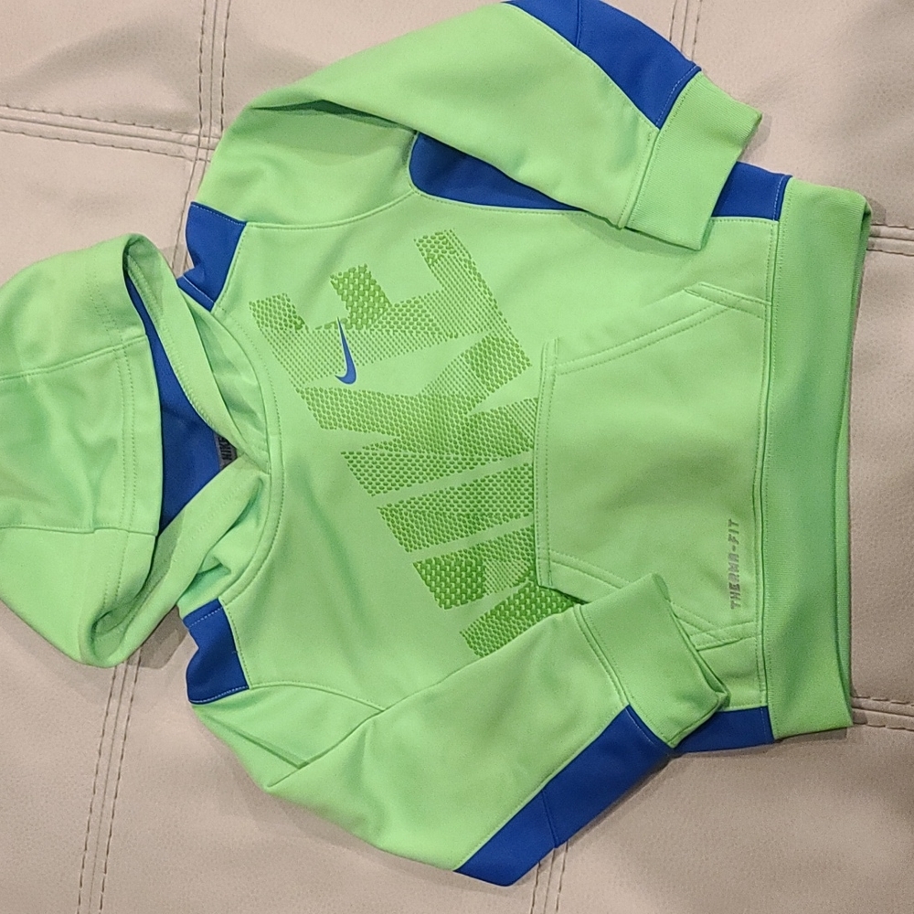 Nike hoodie sz 3t